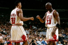 1年290万签约！字母哥也不走了！感谢雄鹿，威少不会让你们失望的